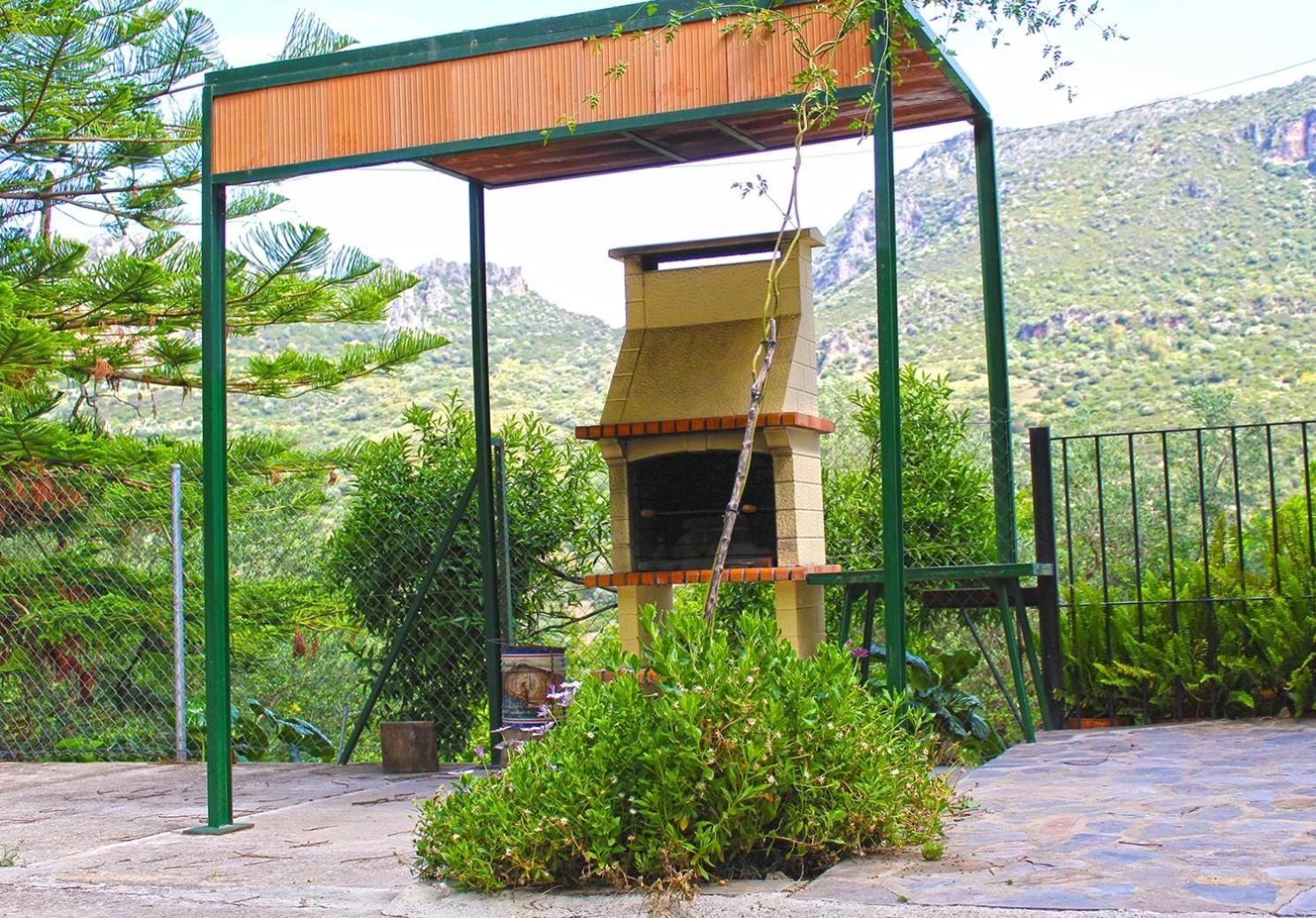 Casa Rural La Fresneda Ubrique Luaran gambar